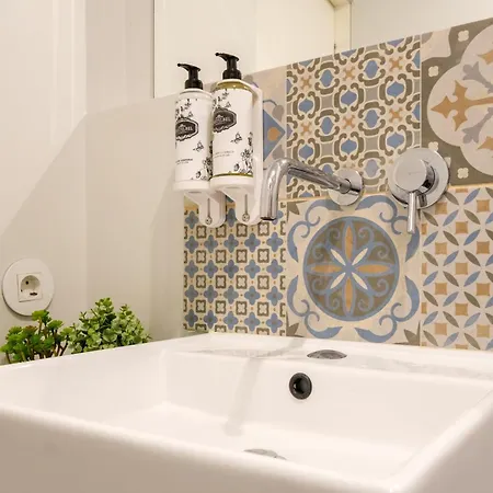 Historic Nook Downtown Near Metro * Porto