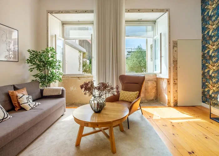 Historic Nook Downtown Near Metro