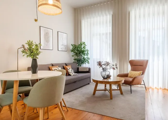 Historic Nook Downtown Near Metro Appartamento Oporto